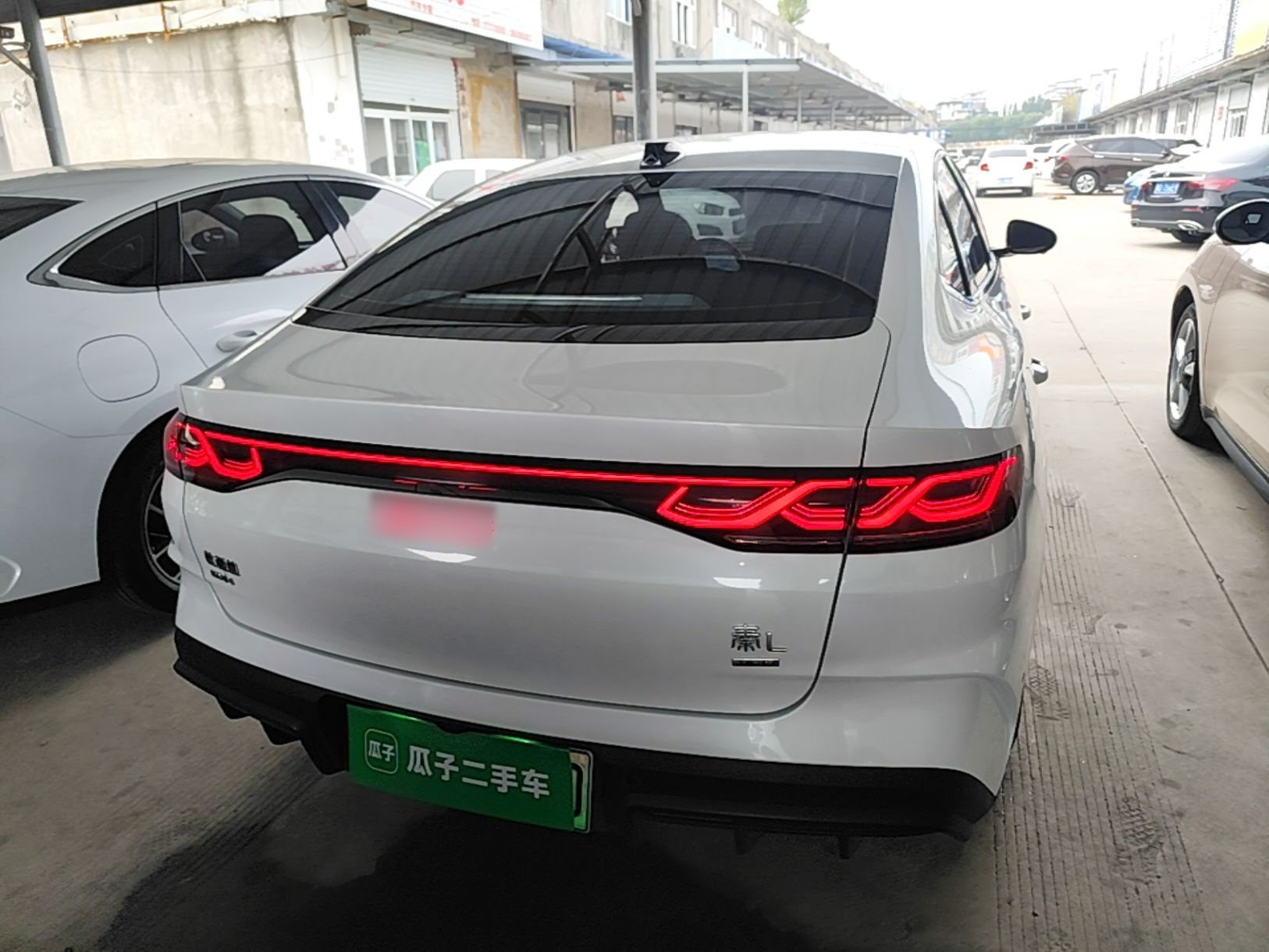 BYD Qin L 2025 DM-i Smart Drive 80KM Leading Model — снимка 5