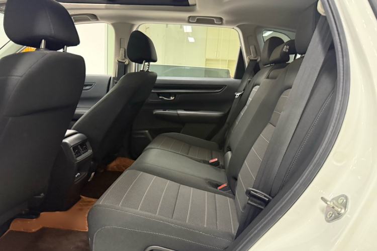 Used Honda CR-V 2023 240TURBO Two-Wheel Drive Active Version 5 Seats Interior 7