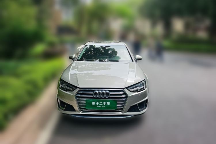 Used Audi A4L 2019 40 TFSI Fashion Edition China VI Emission Standard