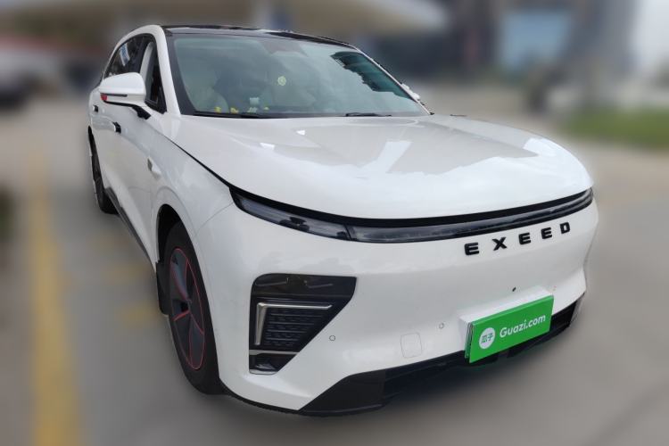 Used EXEED Star Era ET 2024 Range-Extended 200 Pro+ Front Right 45 Deg