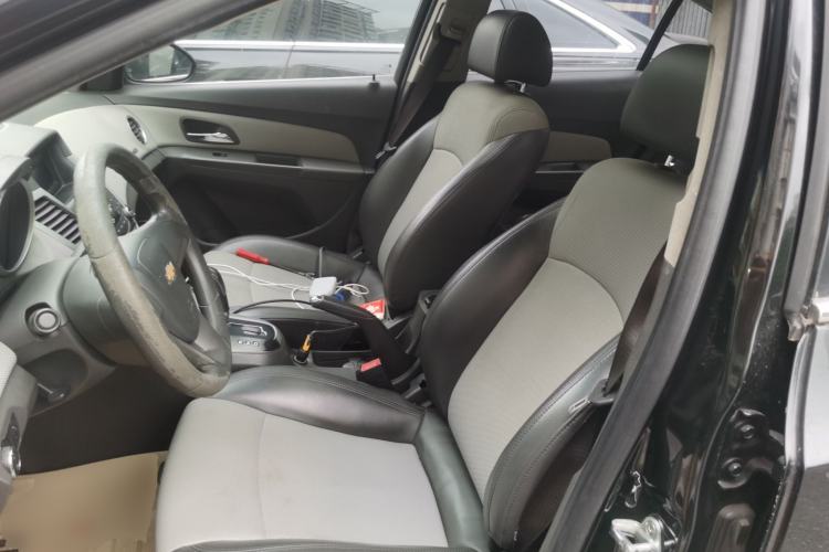 Used Chevrolet Cruze 2013 1.8L SE AT Left Front Seat
