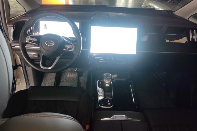 Used GAC Trumpchi M8 2024 Master Series 400T Prestige Edition Center Console