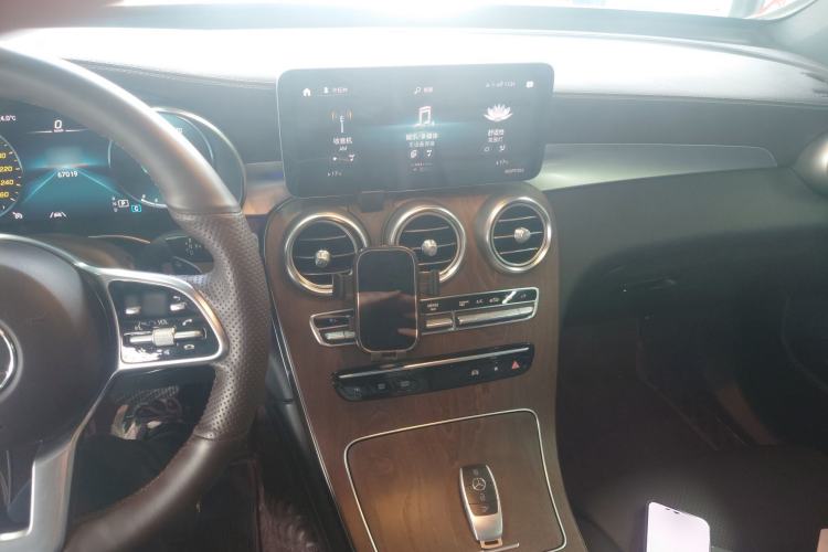 Used Mercedes-Benz GLC 2020 Facelift GLC 300 L 4MATIC Dynamic Edition
