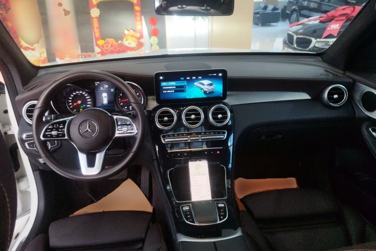 Used Mercedes-Benz GLC 2020 GLC 260 L 4MATIC Dynamic Model