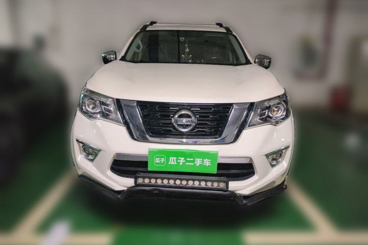 Used Nissan Terra 2018 2.5L Automatic 4x4 Luxury Edition
