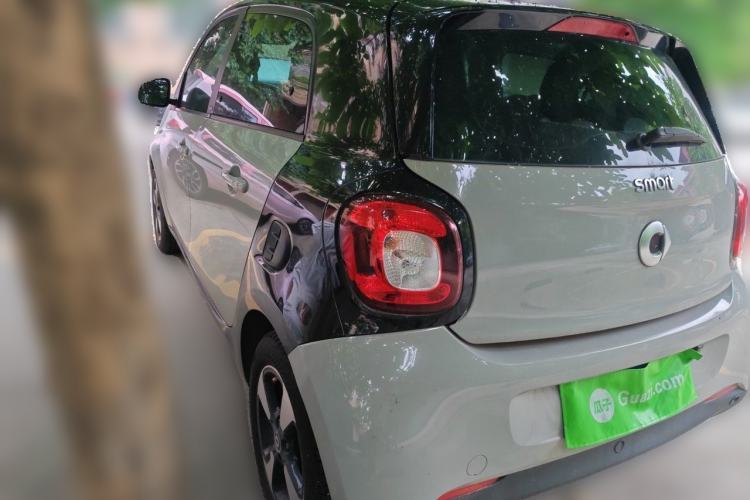 Used smart forfour 2018 1.0L 52kW Passion Edition
