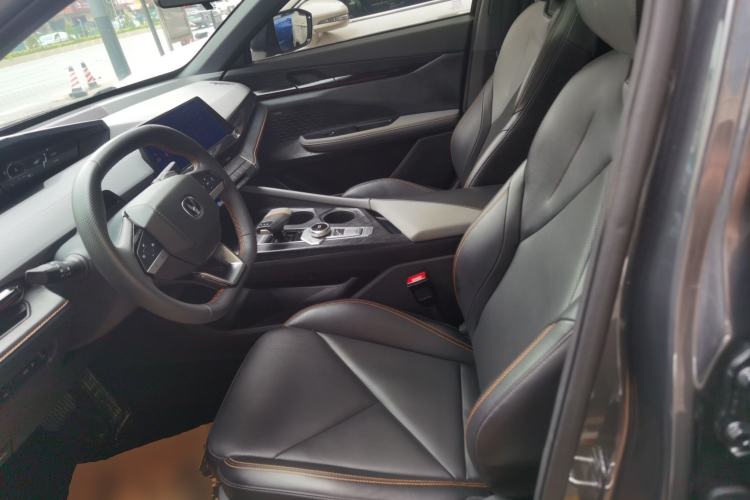 Used CHANGAN UNI-V 2022 1.5T Prestige Version