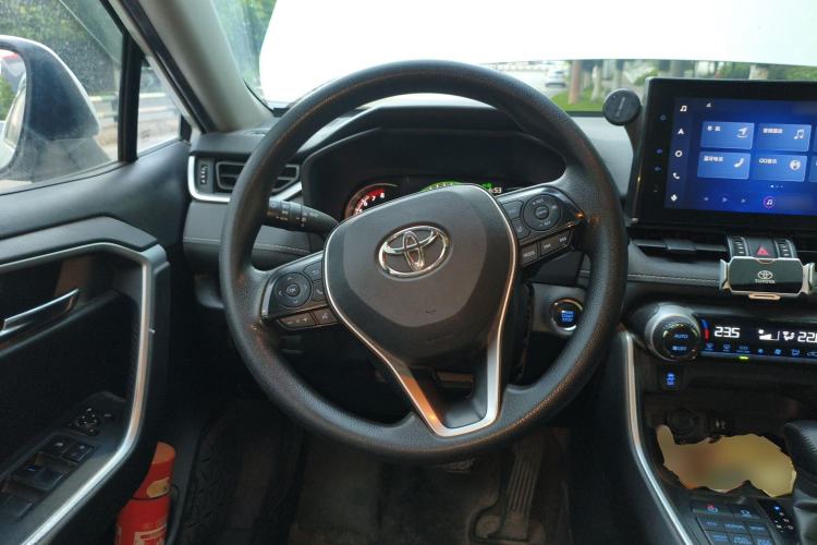 Used Toyota RAV4 2021 2.0L CVT 4x4 Trend Edition Steering Wheel