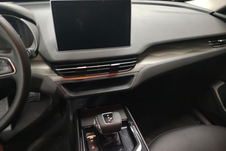 Used Hongqi E-QM5 2022 431 km Charge & Enjoy Edition Audio And AC Panel