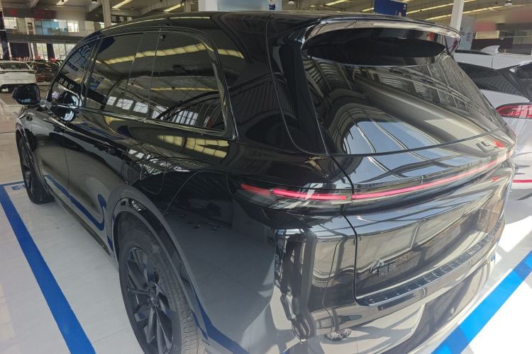 Used Li Auto L8 2023 Pro Model Rear Left 45 Deg