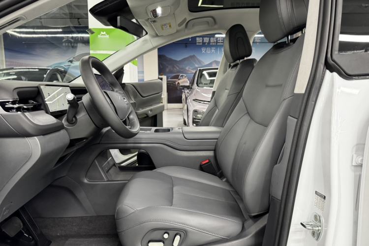 Used XPeng G6 2025 625 Long-Range Max Flagship Edition