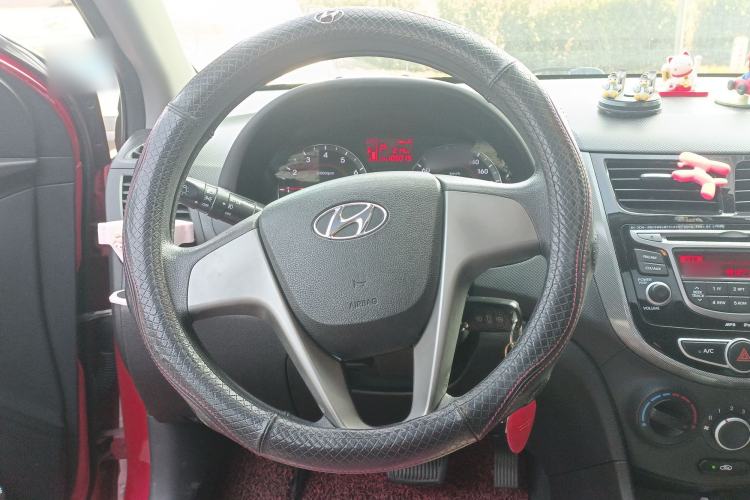 Used Hyundai Verna Ray 2014 1.4L Automatic GLX