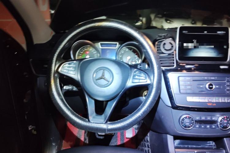 Used Mercedes-Benz GLE Coupe 2018 GLE 400 4MATIC Coupe SUV Steering Wheel