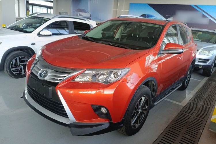 Used Toyota RAV4 2015 2.0L CVT Two-Wheel Drive Fashion Edition