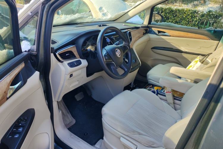 Used Buick GL8 2017 ES 28T Comfort Model China V Standard