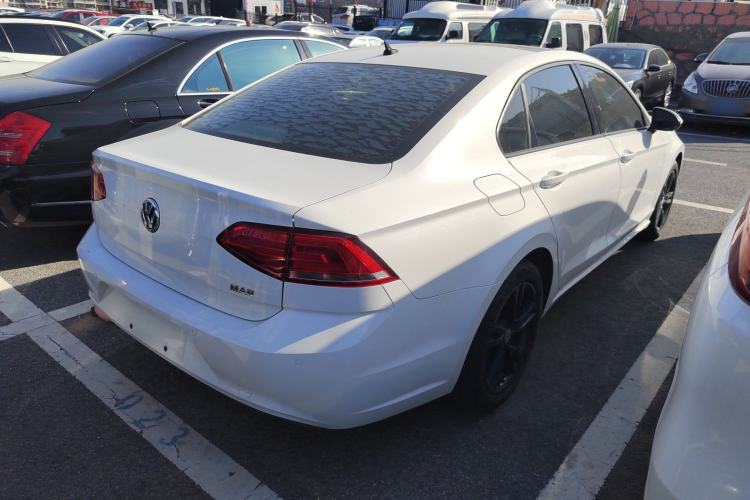 Used Volkswagen Lamando 2018 230TSI DSG Fashion Edition Rear Right 45 Deg