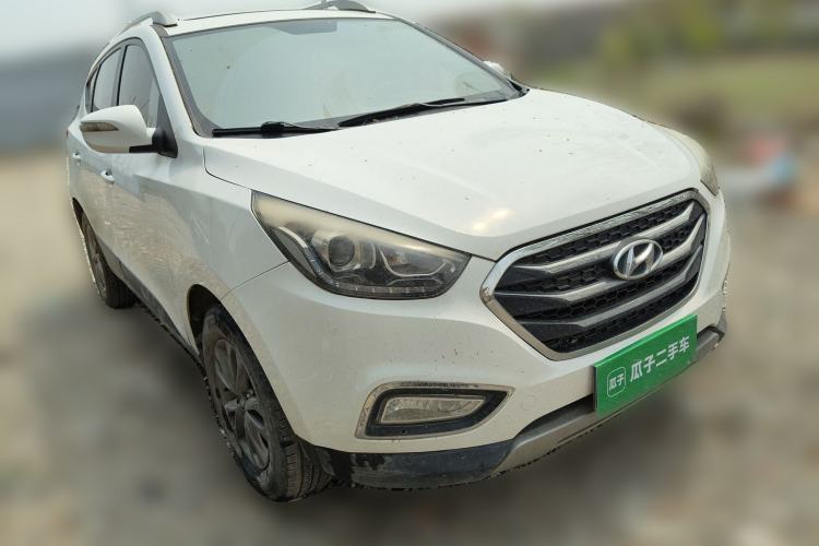 Used Hyundai ix35 2015 2.0L Automatic 2WD Comfort Edition China V Standard Front Right 45 Deg