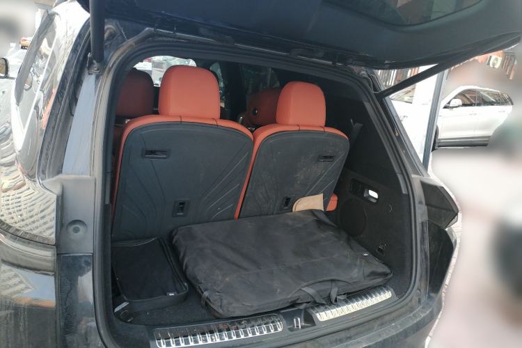 Used Li Auto L8 2024 Pro Model
