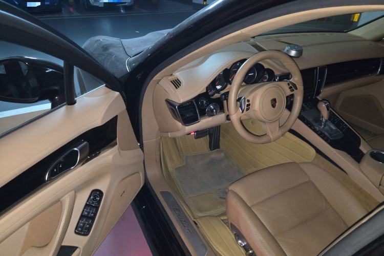 Used Porsche Panamera 2016 Panamera Executive Edition 3.0T Driver Seat