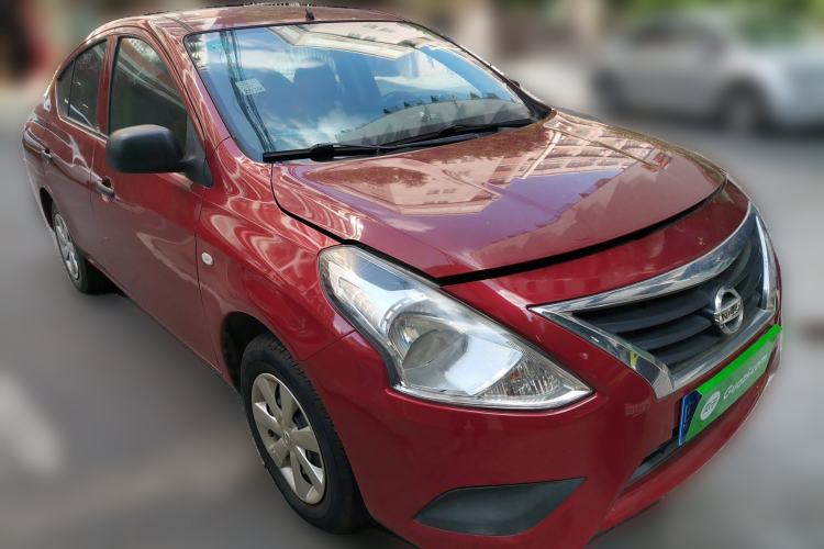 Used Nissan Sunny 2015 1.5XE Manual Elite Edition Front Right 45 Deg