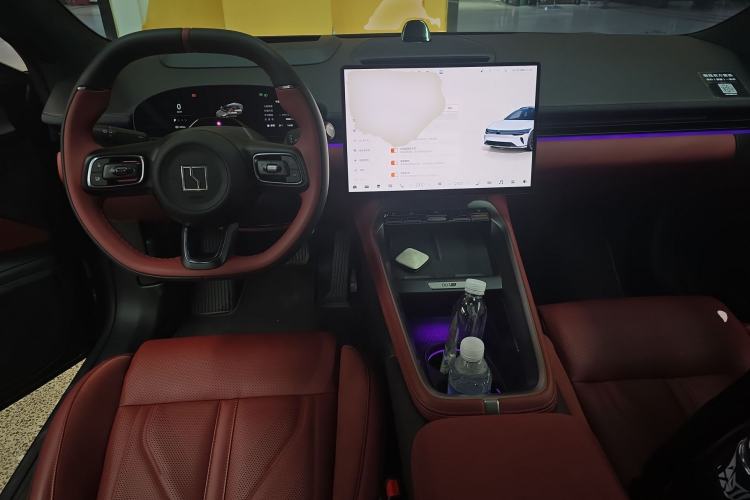 Used Zeekr 007GT 2025 Rear-Drive Intelligent Driving Version 75 kWh Center Console