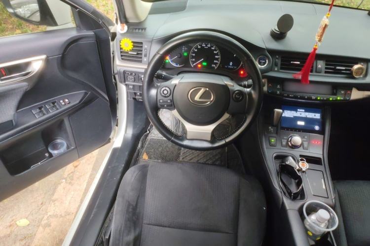 Used Lexus CT 2017 CT200h Elite Edition Monotone China VI