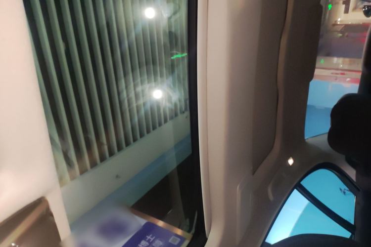 Used BMW 5 Series New Energy 2020 Mileage Upgrade Version 530Le Luxury Package Headliner