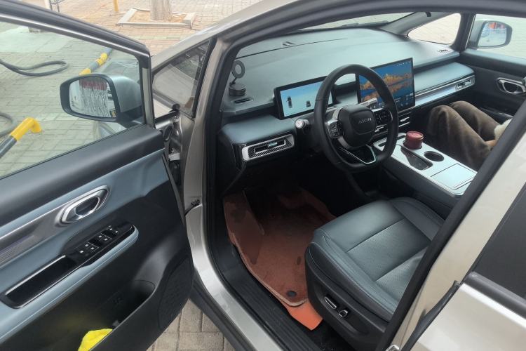 Used AION Y 2023 Plus 510 Smart Edition