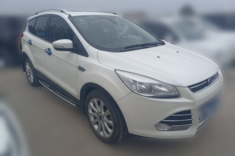 Used Ford Kuga 2015 1.5L GTDi Two-Wheel Drive Fashion Edition Front Right 45 Deg