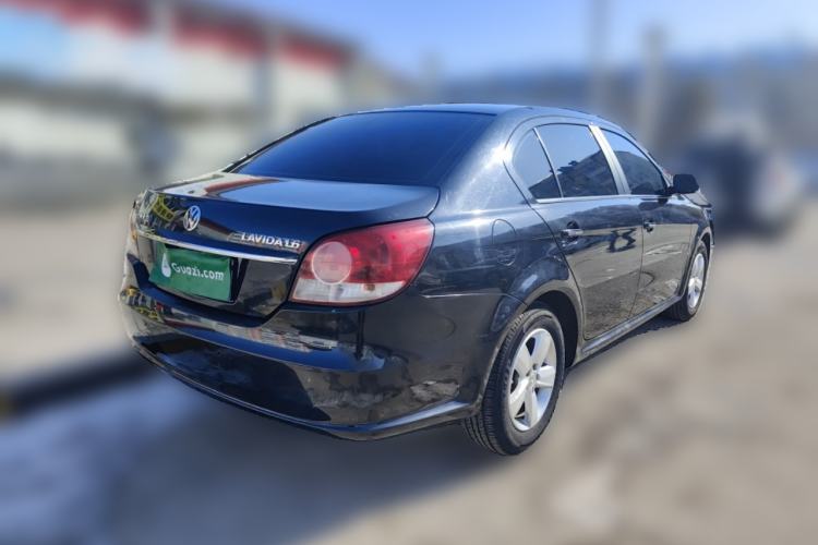 Used Volkswagen Lavida 2011 1.6L Manual - Premium Edition Rear Right 45 Deg