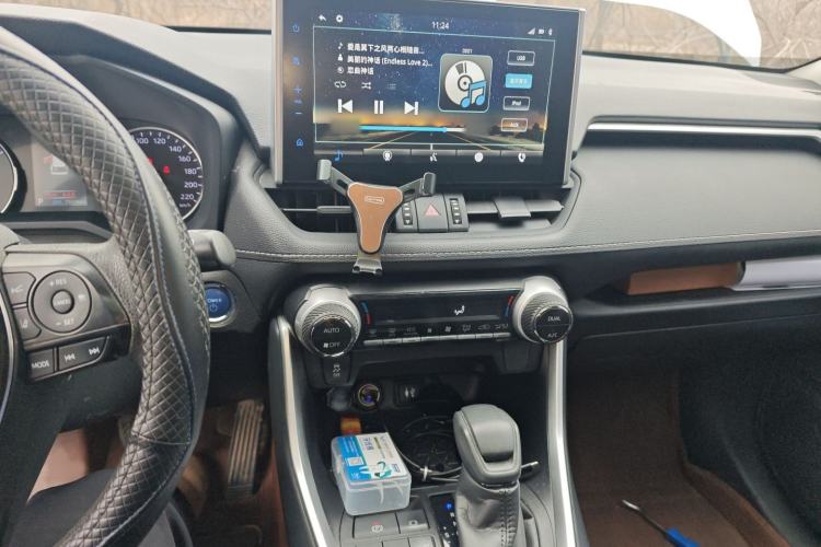 Used Toyota Wildlander 2020 Dual-Engine 2.5L E-CVT Two-Wheel Drive Luxury Edition