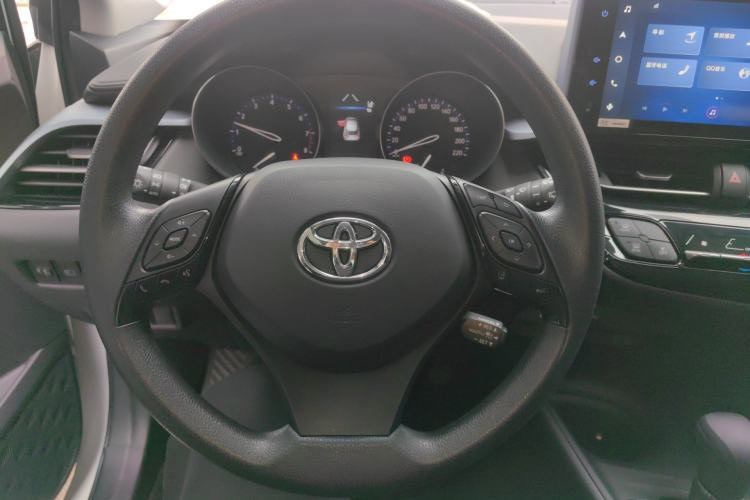 Used Toyota IZOA 2021 2.0L Enjoy Edition
