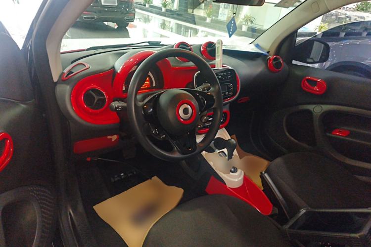 Used smart fortwo 2018 1.0L 52kW Hardtop Dynamic Version China V
