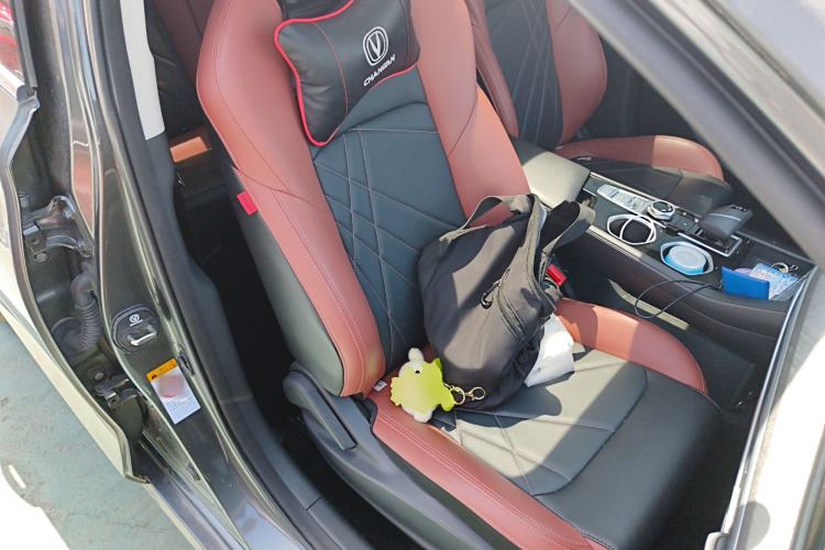 Used CHANGAN Eado 2023 Changan Edition PLUS Blue Whale NE 1.4T GDI DCT Prestige Version
