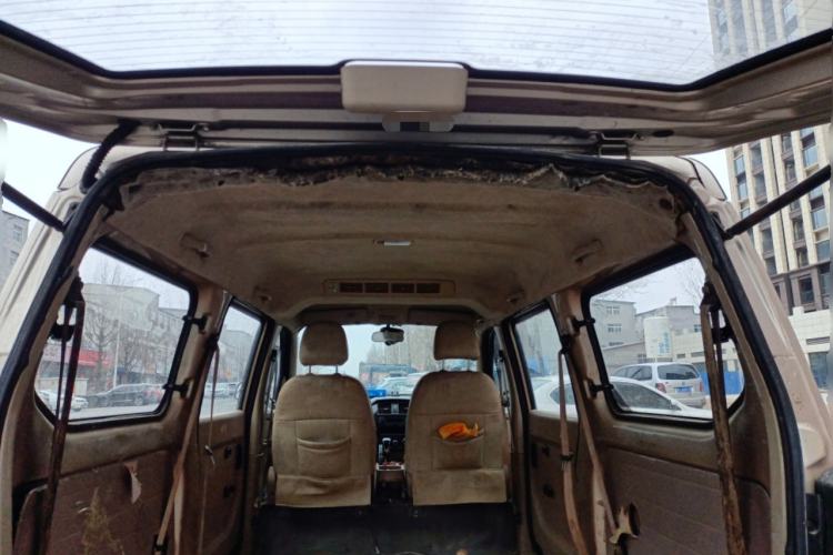 Used Wuling Rongguang 2014 1.5L S Standard Version