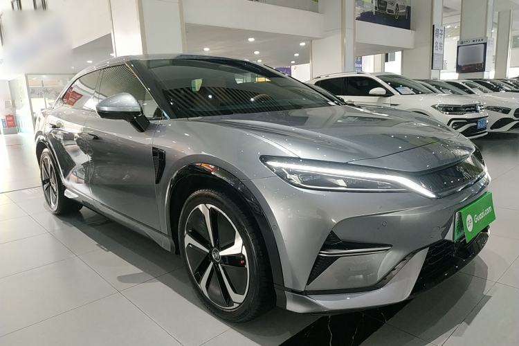 Used BYD Song L EV 2024 662 km Excellence Version Front Right 45 Deg