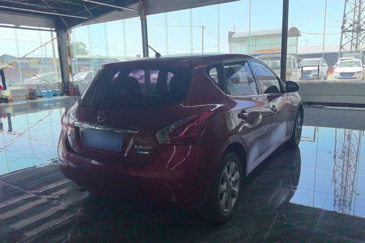 Used Nissan Tiida 2014 1.6L CVT Cool Cafe Edition
