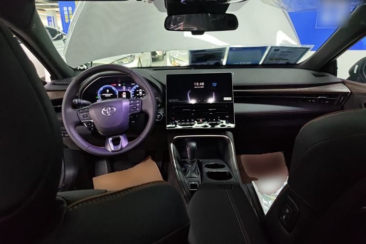 Used Toyota Avalon 2024 Dual-Motor 2.0L Luxury Edition
