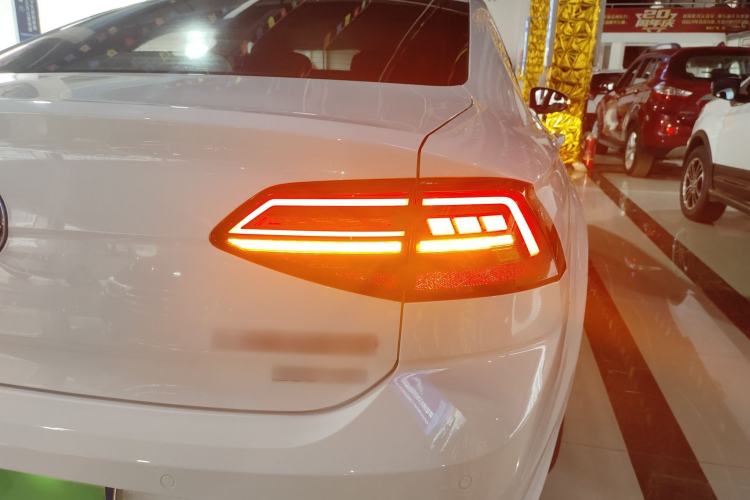 Used Volkswagen Lamando 2021 230TSI DSG Fashion Edition
