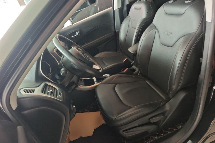 Used Jeep Compass 2017 200T Automatic Family Edition
