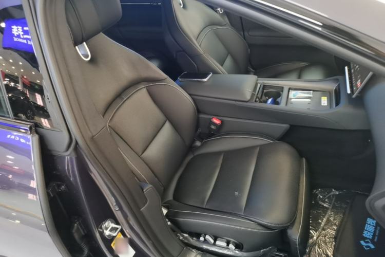 Used Avatr 12 2026 Ultra Pure-Electric All-Wheel-Drive Version Right Front Seat