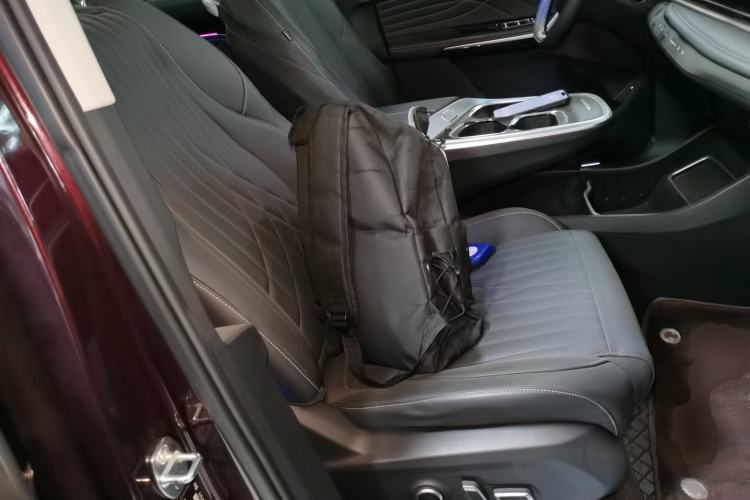 Used SAIC MAXUS G90 2023 2.0T Xingyun 7-Seater Version
