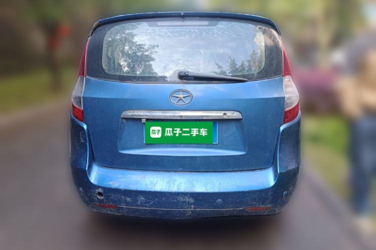 Used JAC Group Refine M2 2012 1.5L MT Comfort Sporty 7-Seater
