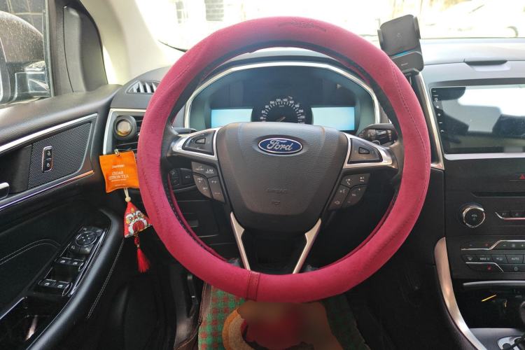 Used Ford Edge 2015 2.0T GTDi Two-Wheel-Drive High-Line Version