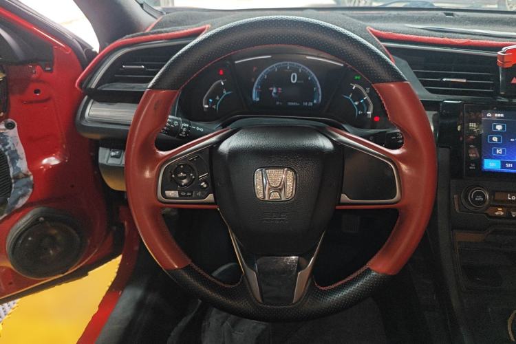 Used Honda Civic 2021 HATCHBACK 220TURBO CVT New Trendsetter
