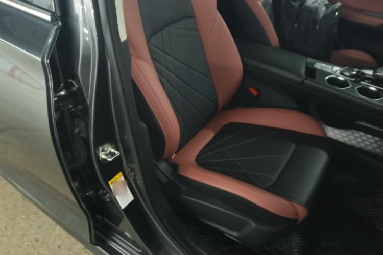 Used Changan Eado 2023 Changan Edition PLUS Blue Whale NE 1.4T GDI DCT Prestige Version