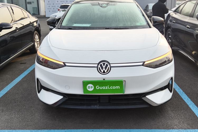 Used Volkswagen ID.7 VIZZION 2024 AIR model
