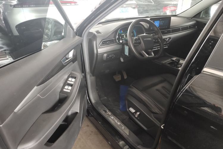 Used JETOUR X70S 2023 1.5T DCT Glory Edition 5-seater
