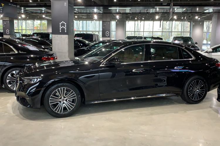 Used Mercedes-Benz E-Class 2026 E 260 L Classic Edition
