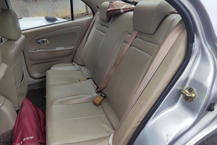 Used Soueast V3 Lingyue 2010 1.5L CVT Luxury Edition
